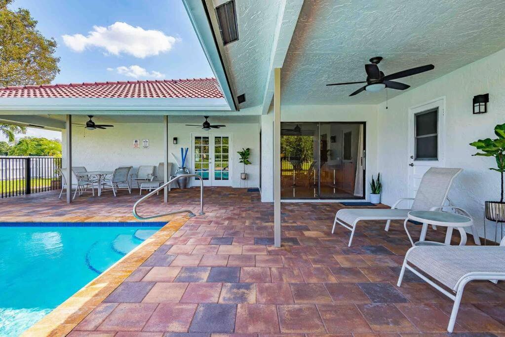 4/3.5 House With Pool- Boynton Beach, Fl. Exterior photo